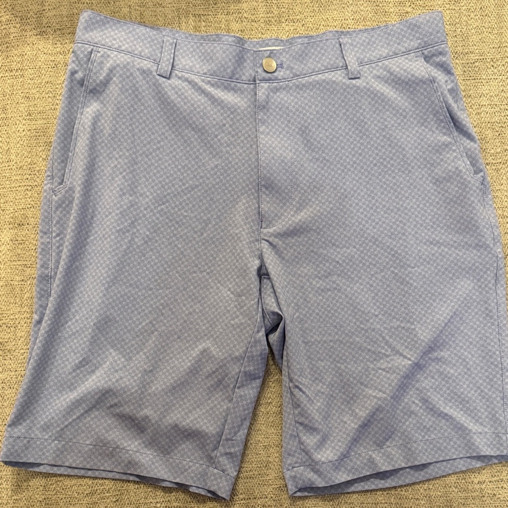 Peter Millar Golf Shorts Size